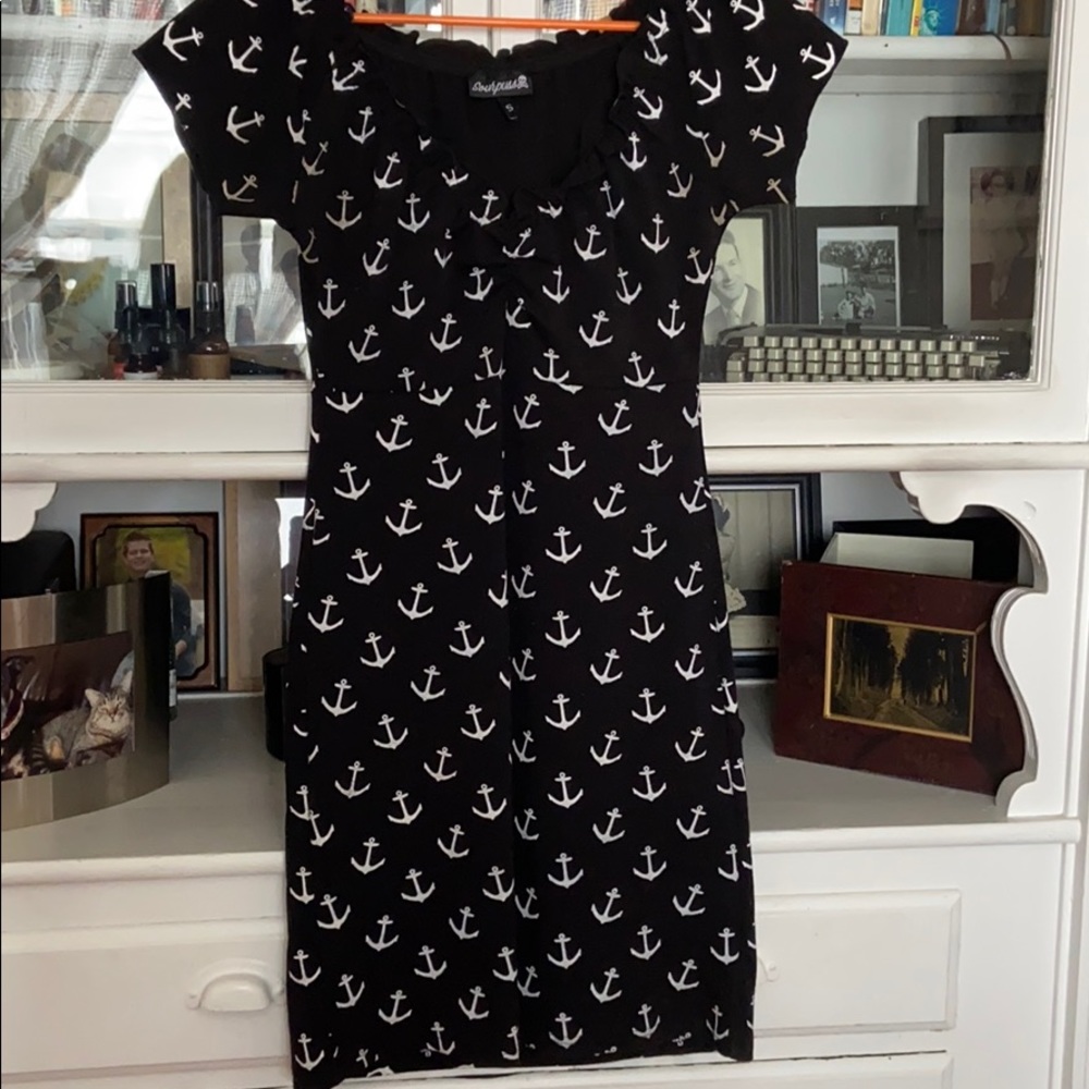 *SOLD* ⚓️Sourpuss anchor dress (w/out red bow)⚓️ - Picture 2 of 8